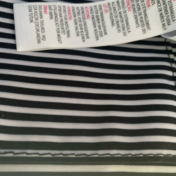 Disney Japan, Mickey Mouse, Crossbody, handbag purse. - Picture 12 of 12